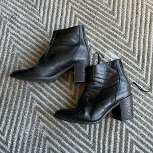 Madewell black leather booties, GUC, size 6.5
